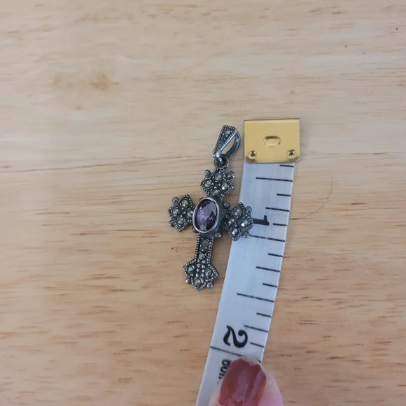 Vintage Sterling Silver Marcasite Amethyst Cross Pendent Gothic Art Deco Style - Picture 3 of 4